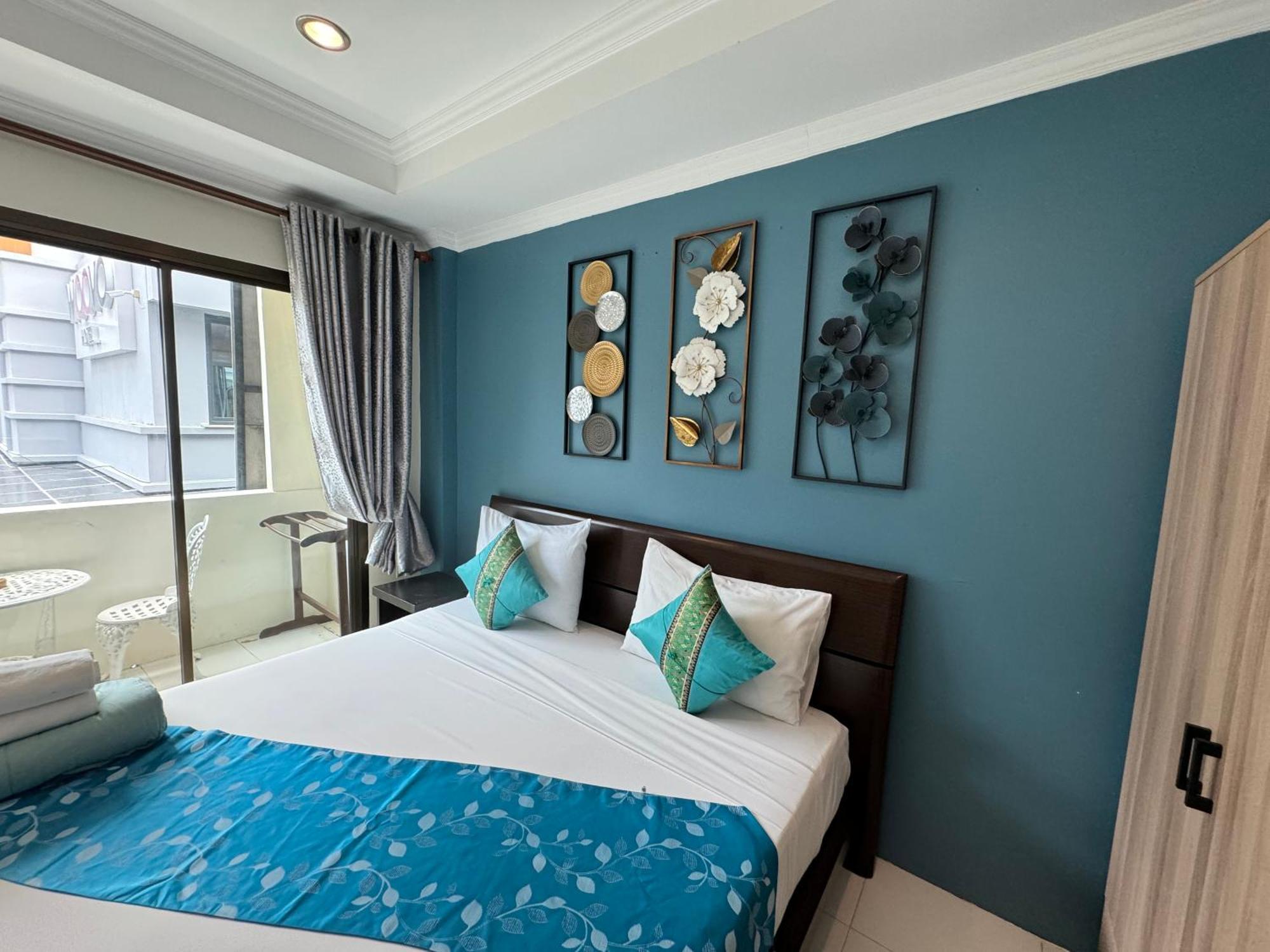 Готель Sky Silk Decoration House Patong Екстер'єр фото
