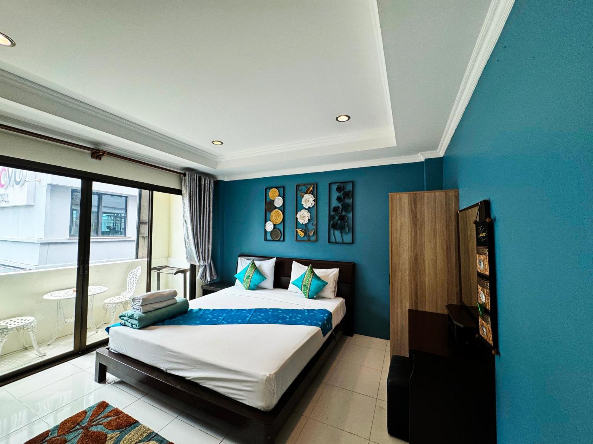 Готель Sky Silk Decoration House Patong Екстер'єр фото