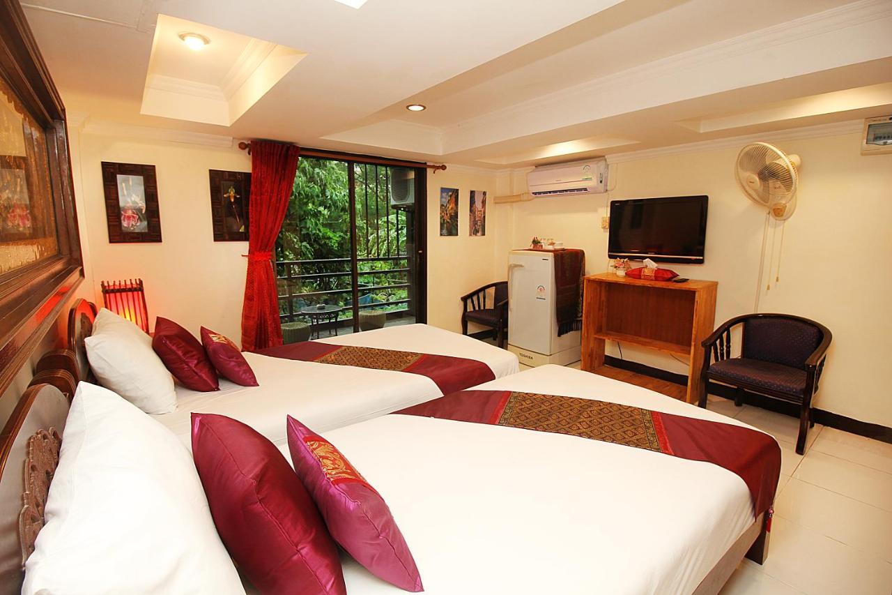 Готель Sky Silk Decoration House Patong Екстер'єр фото