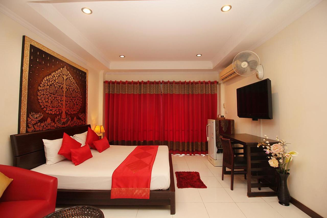 Готель Sky Silk Decoration House Patong Екстер'єр фото
