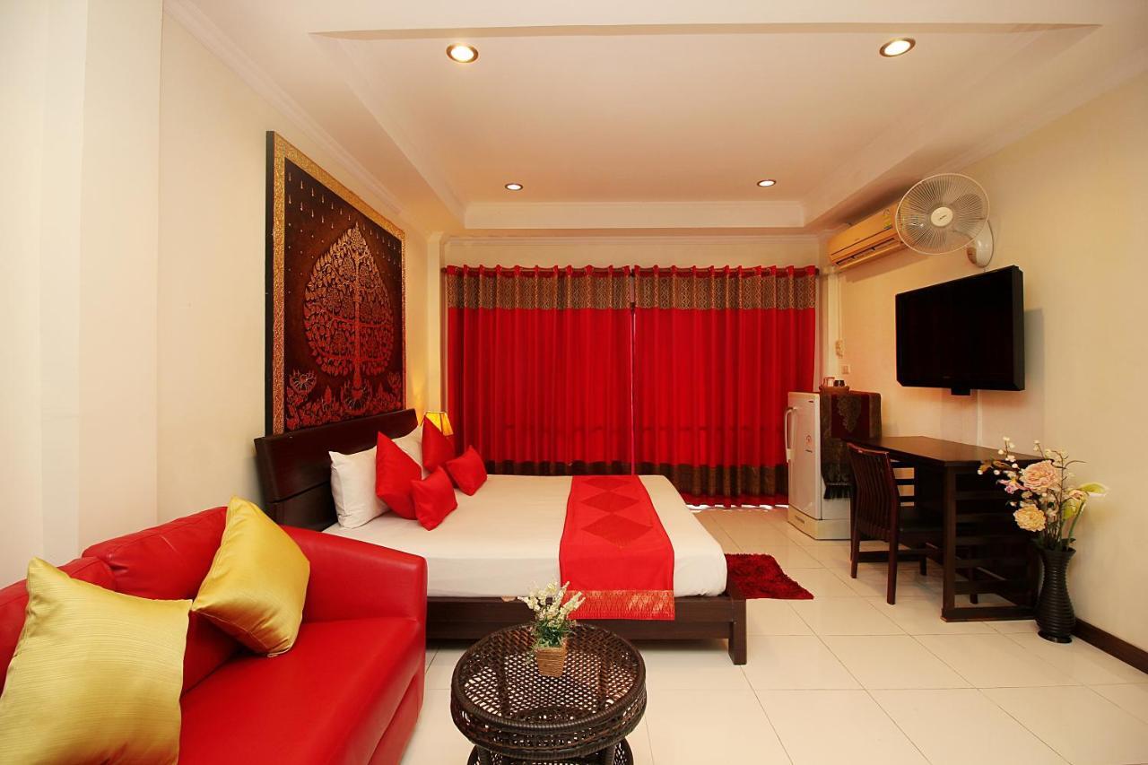 Готель Sky Silk Decoration House Patong Екстер'єр фото