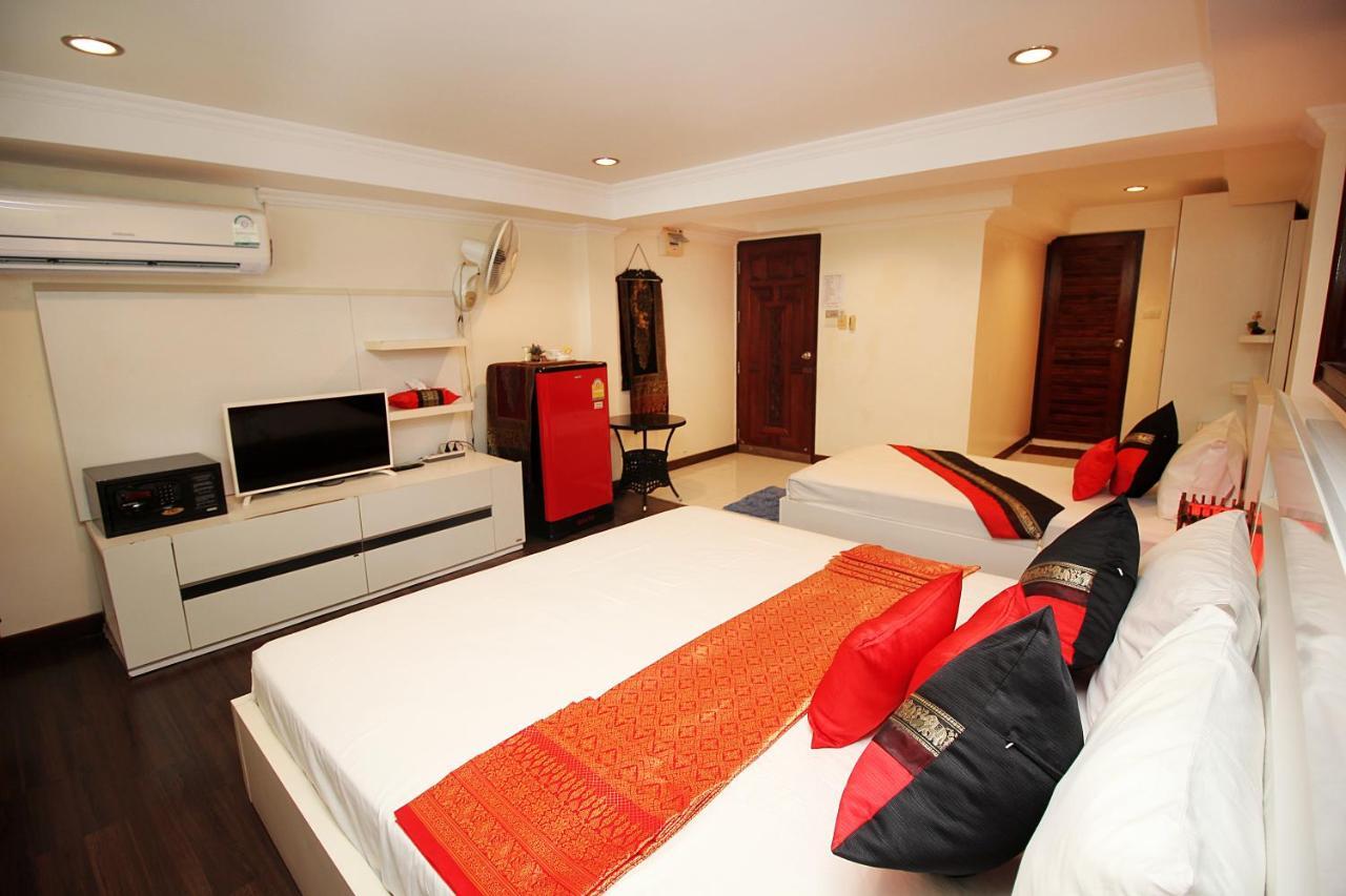 Готель Sky Silk Decoration House Patong Екстер'єр фото